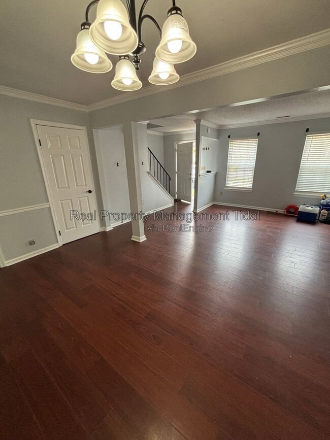 Photo - 639 Biltmore Dr