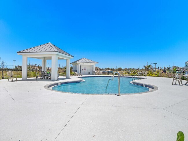 Photo - 27 Gulfstream Way