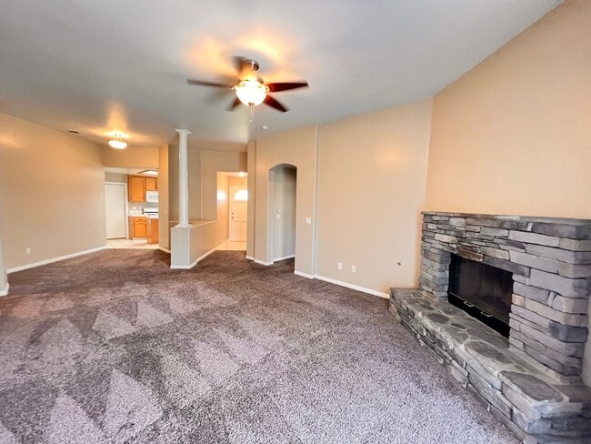 Photo - SOUTHWEST BAKERSFIELD- POOL