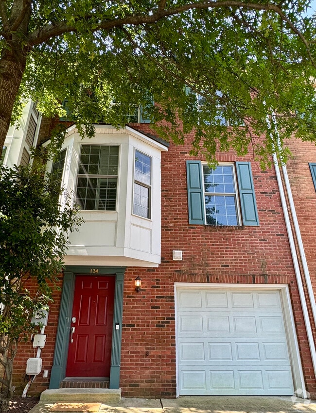 Building Photo - 124 Sanborn Pl Rental