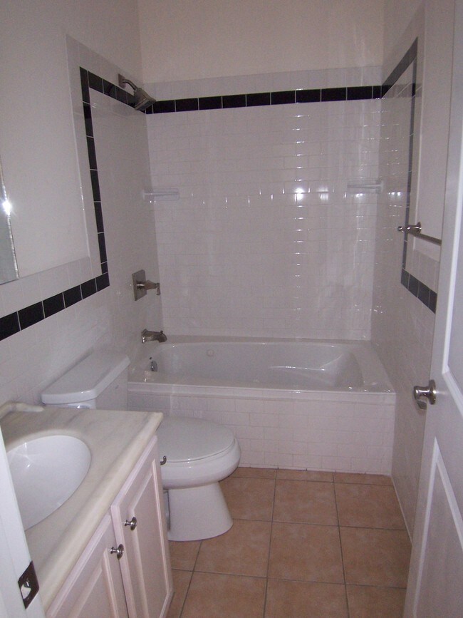 Master Ensuite BR