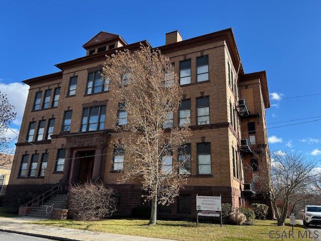 Building Photo - 280 Garfield St