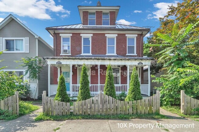 Photo - 851 Bellows Ave Apartment
