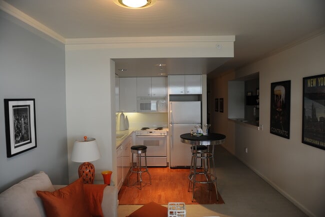 Photo - 403 Main St Unit 804