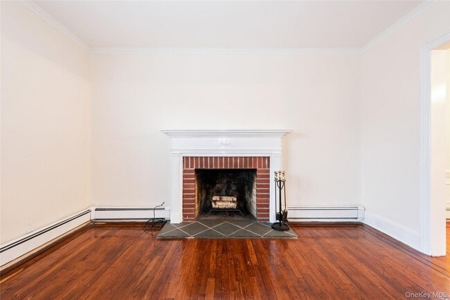 Photo - 166-23 24th Ave