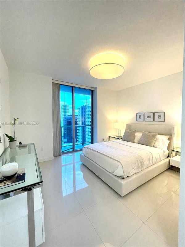 Photo - 79 SW 12th St Unit 2407