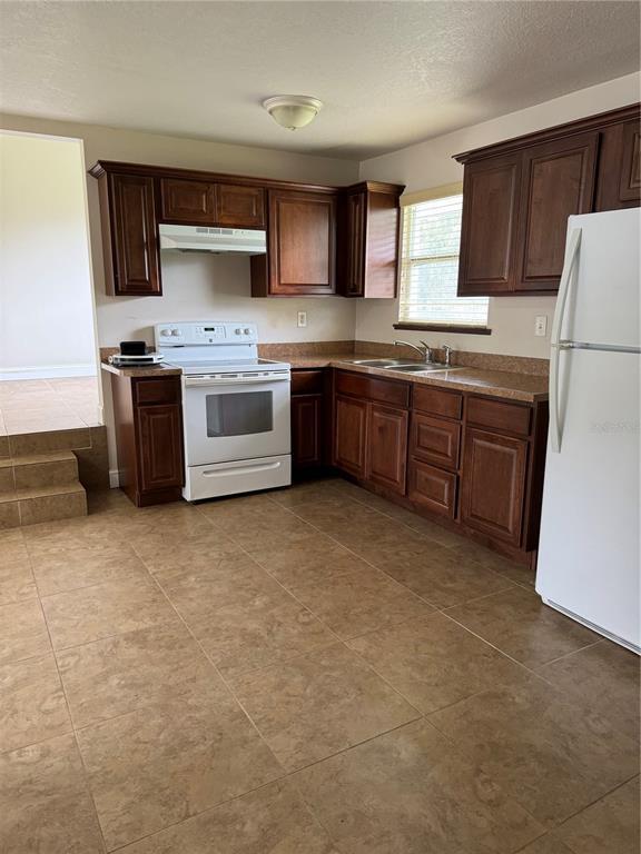 Photo - 2824 Avenue G NW