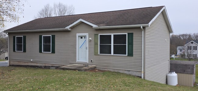 Photo - 10 Susquehanna Dr