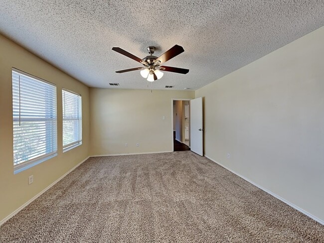 Photo - 2310 Graystone Dr