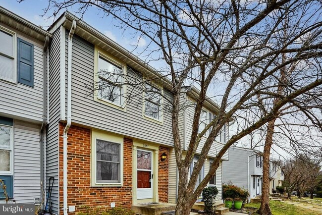 Photo - 5857 Clarendon Springs Pl Townhome