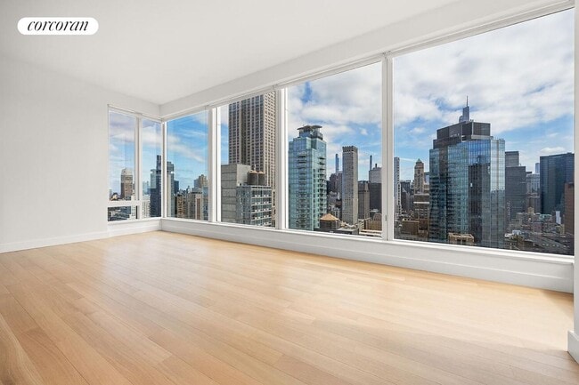 Photo - 15 E 30th St