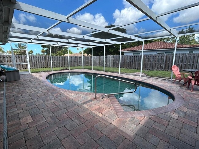 Photo - 3507 Pinecrest St