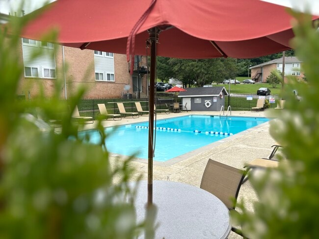 pool - Pine Brook TN Rental