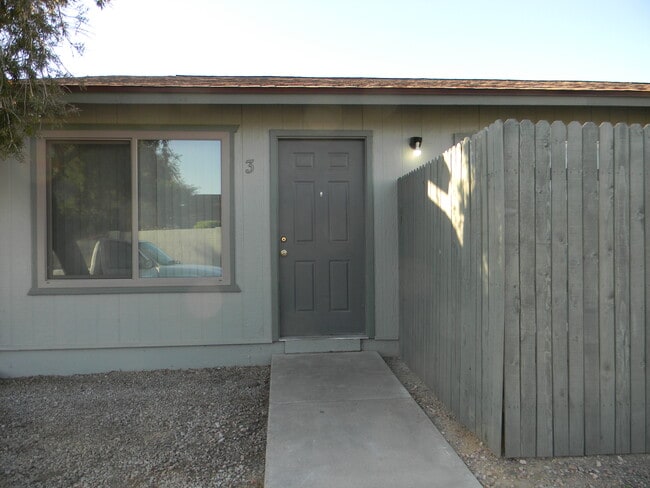Building Photo - 13230 North 21st Pl Rental