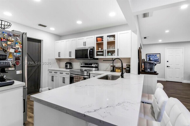 Photo - 4930 NW 17th St