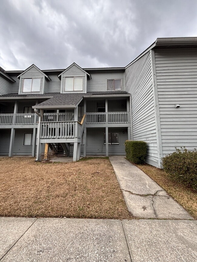 Photo - 8483 Yadkin Cir Unit D