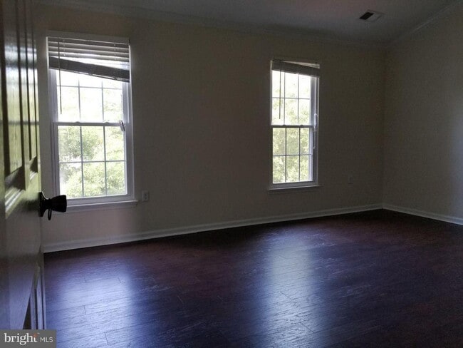 Photo - 2420 Sandwich Ct