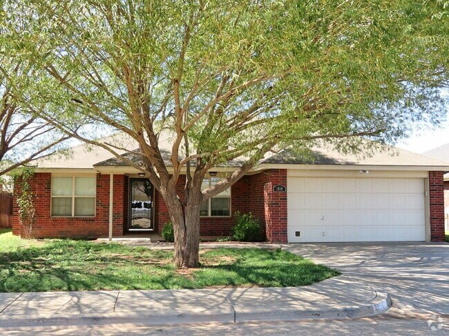 Building Photo - House Located Near Shadow Hills Golf Course