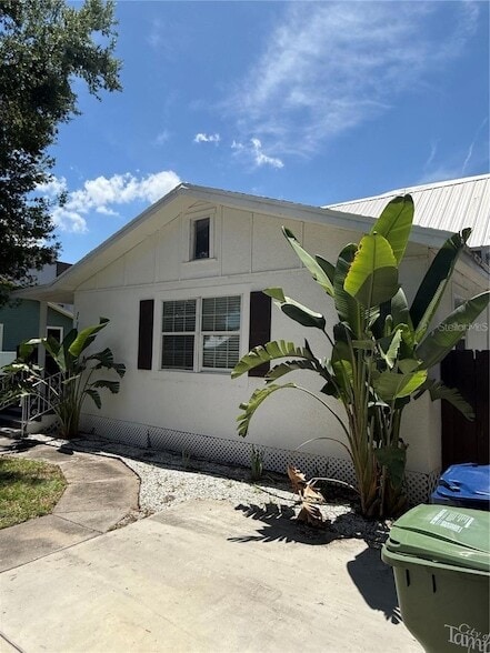 Photo - 114 W Amelia Ave