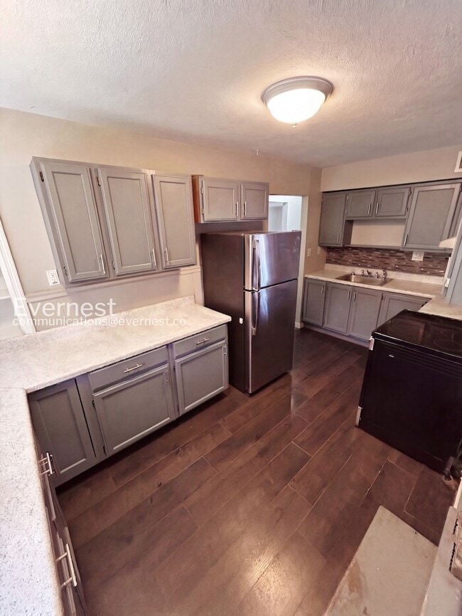 Photo - 9224 Kathlyn Dr