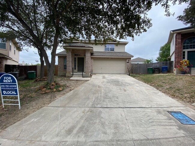 Building Photo - FALL INTO A NEW HOME WITH OUR MOVE-IN SPECIALS!