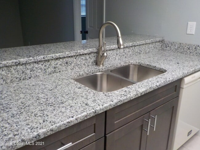 Photo - 1617 Sunny Brook Ln Unit 203