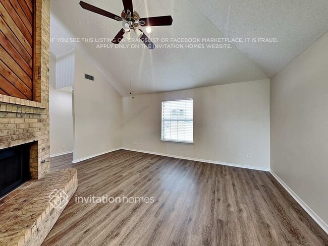 Photo - 2113 Stein Way