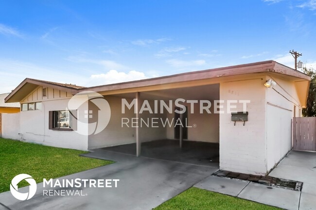 Photo - 6211 W Indianola Ave