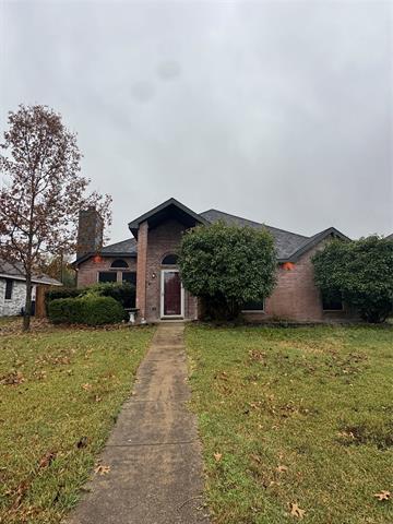 Building Photo - 909 Shadybrook Ln