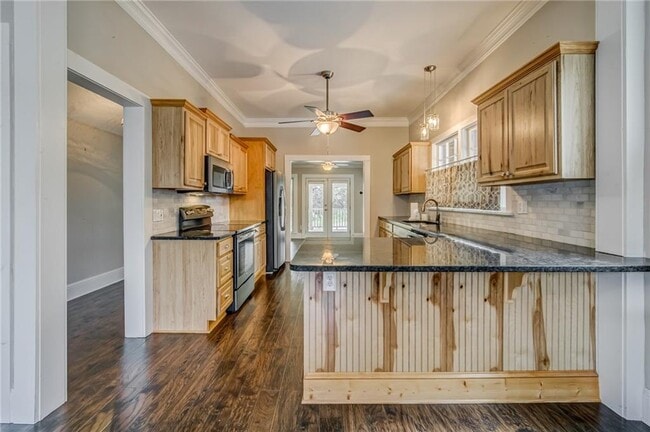 Photo - 121 Brown St