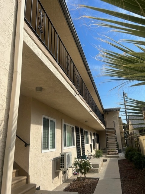 Photo - 2630 S Hobart Blvd Unit #7