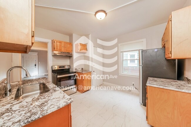 Photo - 339 W Calthrop Ave