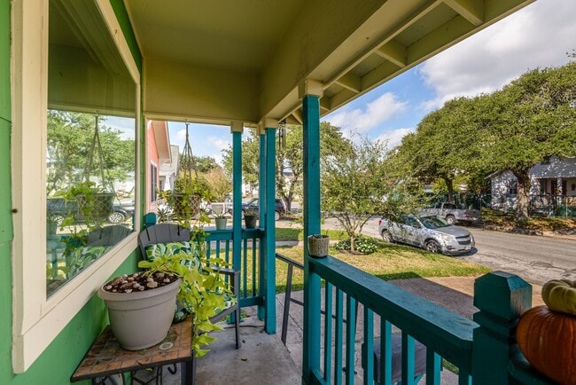 Photo - 4511 Avenue Q