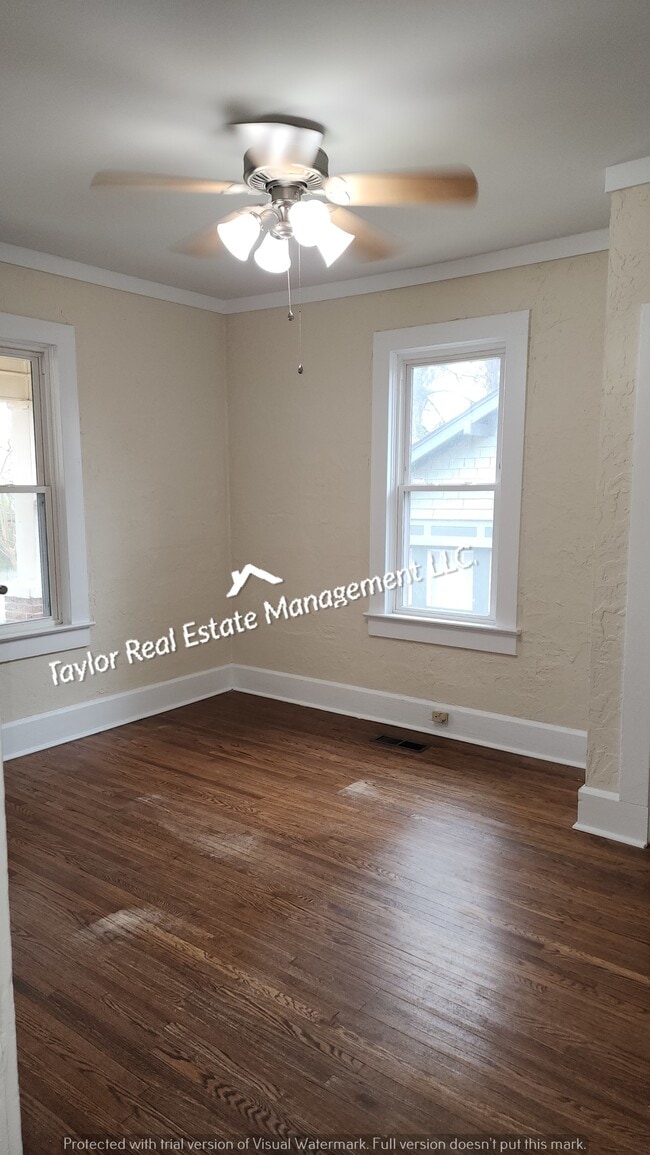 Photo - 714 Howell St