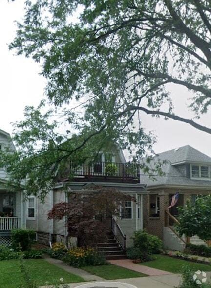 Building Photo - 5650 W Giddings St Unit 2 Rental