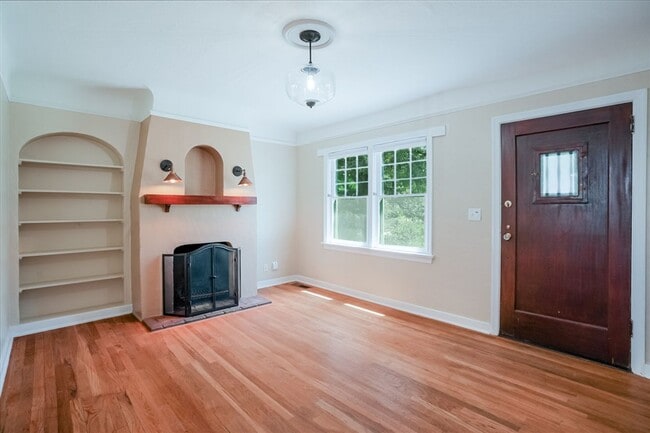 Photo - Live on Historic Park Avenue in this 2 Bed 1.5 Bath Single Family Home!