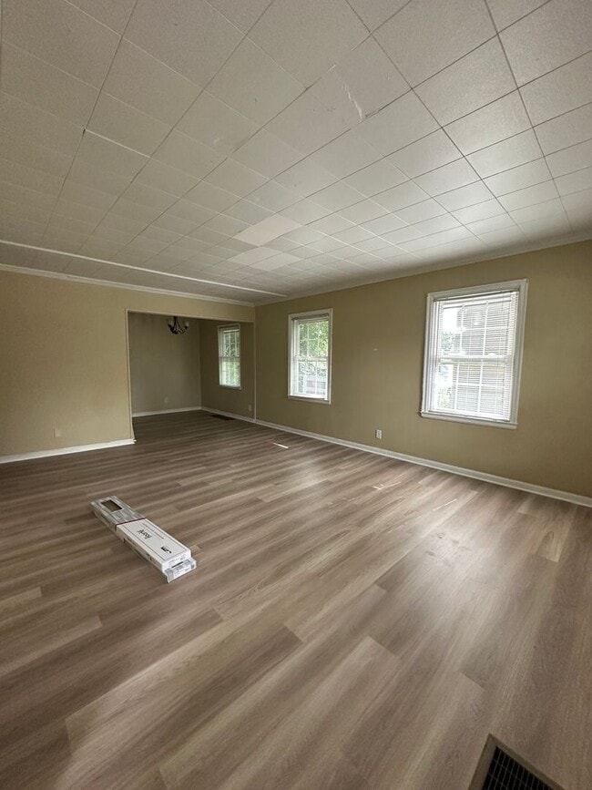 Photo - The Off-Campus Sweet Spot: 4 Beds, 2 Baths - Available August 1st!