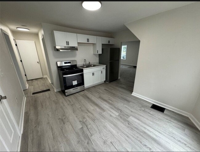 Photo - 702 Broad St Unit 1