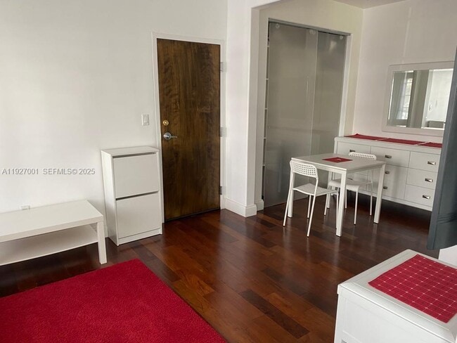 Photo - 526-515 15th St Unidad 2