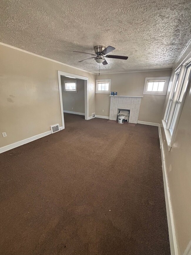 Photo - 3bd Single Cash Pay/Section 8