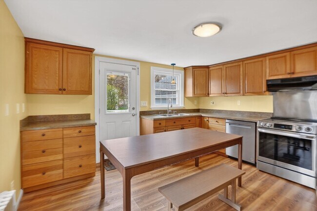 Photo - 13 Pleasant St