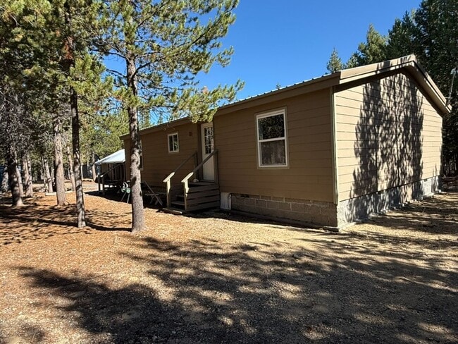 Photo - Peaceful 2-Bedroom with Den Home on Over a...