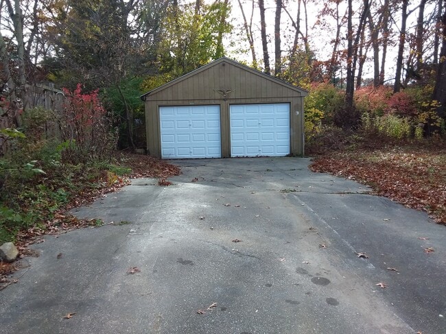 Photo - 58 Pennywood Ln