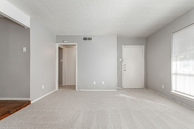 Photo - 10248 Regal Oaks Dr