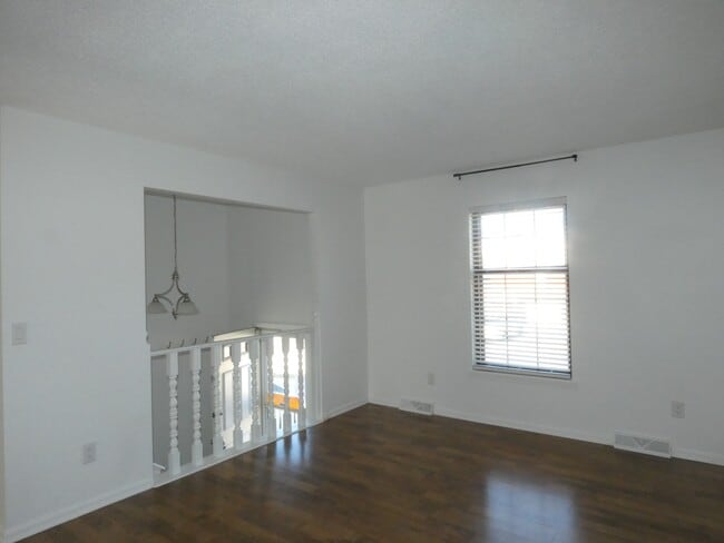 Photo - 7501 NW 82nd St