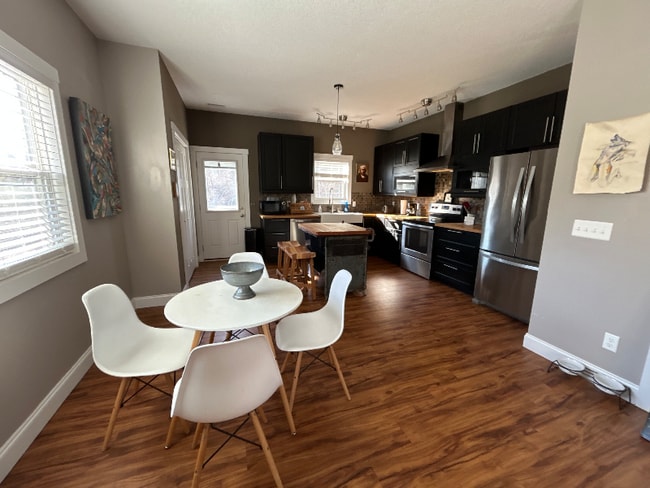 Photo - 2 Mill Creek Loop