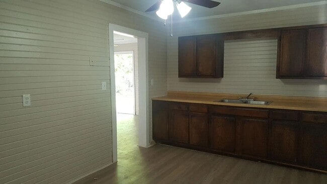 Photo - 3604 N Terry St