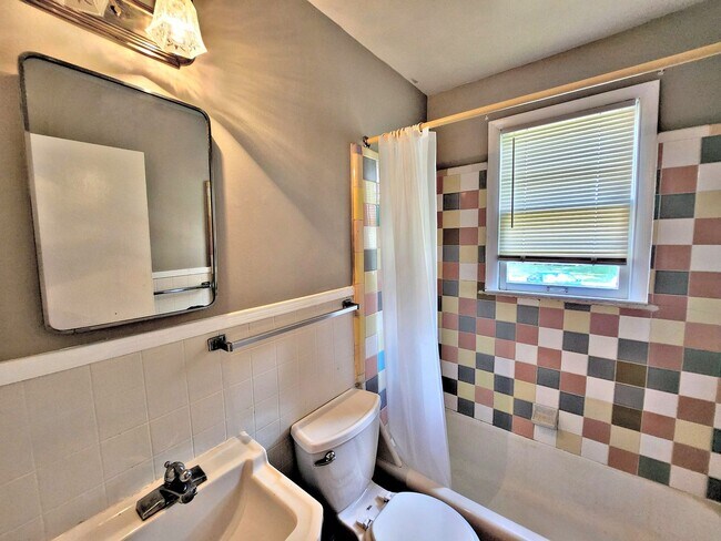 1509 Randolph Ave SE Unit A