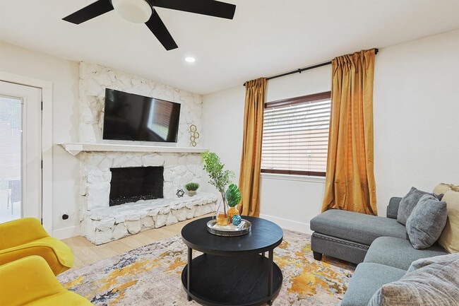 Photo - 1113 Overdowns Dr Unit ID1056295P