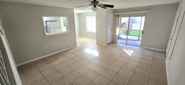 Photo - 1024 Spring Meadow Dr